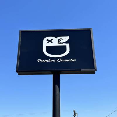Pylon Sign for Daft Republic Cannibus